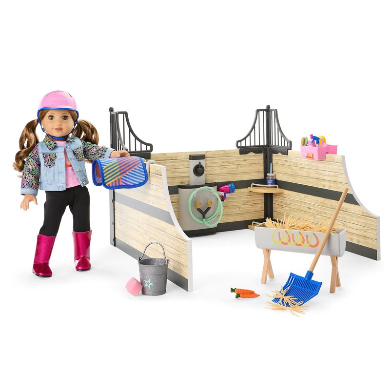 American Girl Honeycrisp Hill Horse Stable 3 American Girl Honeycrisp Hill Horse Stable