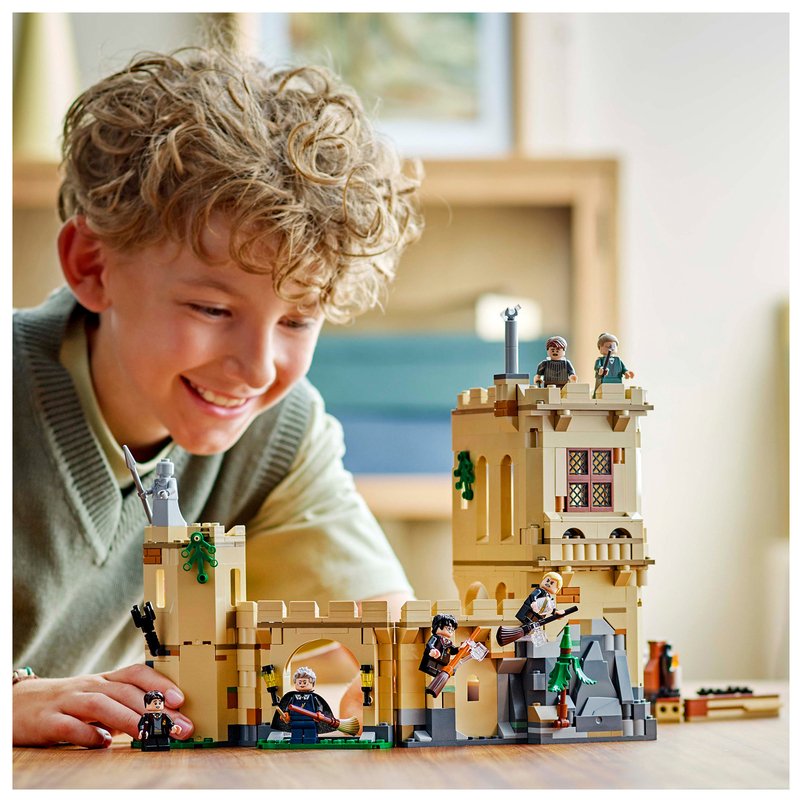 LEGO Harry Potter Hogwarts Castle: Flying Lessons Building Set (76447) 3 LEGO Harry Potter Hogwarts Castle: Flying Lessons Building Set (76447)