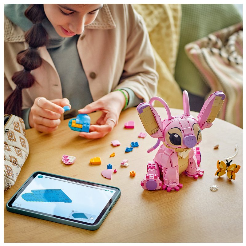 LEGO Disney Stitch Angel Building Set (43257) 3 LEGO Disney Stitch Angel Building Set (43257)