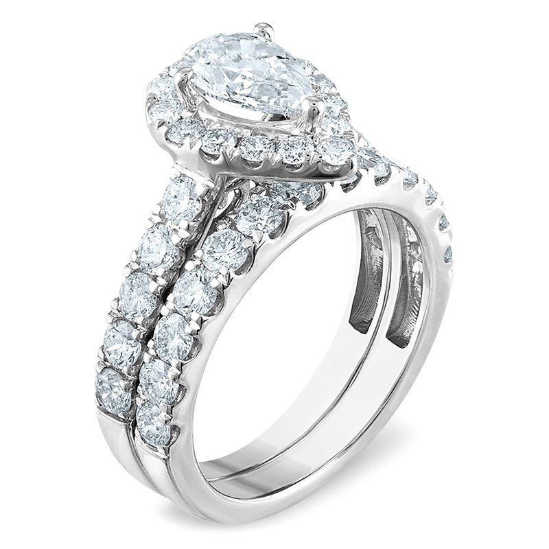 Evolv. 3 cttw Lab Grown Pear Shape Halo Diamond Bridal Set